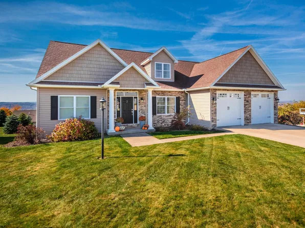 2 Settlers Way, Morgantown, WV 26508