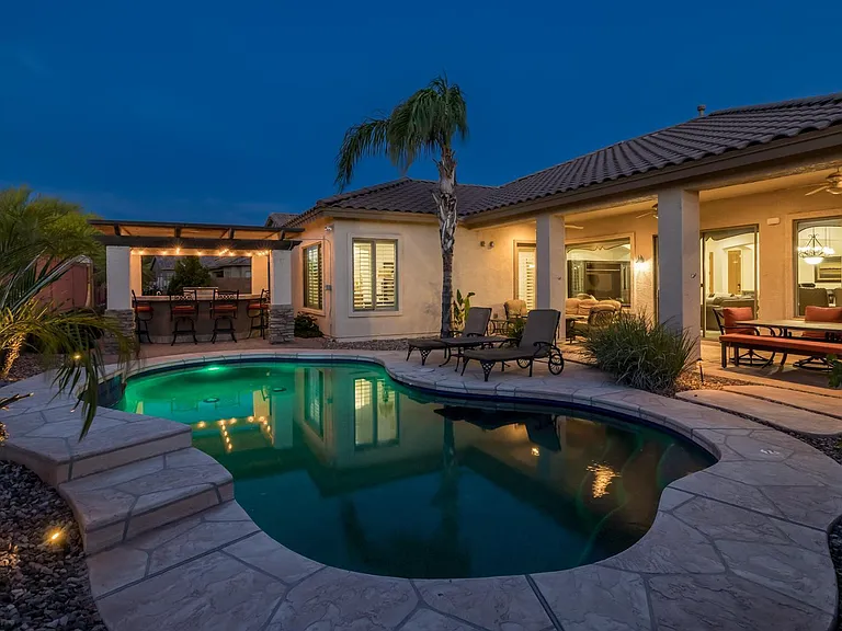 4176 E Clubview Dr — Photo 24