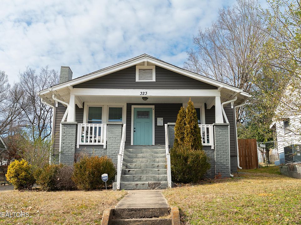1st image of 323 E Emerald Ave