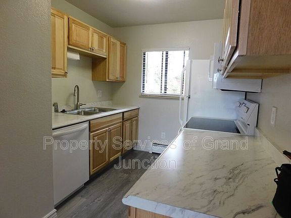 5th image of 1302 Glenwood Ave #204