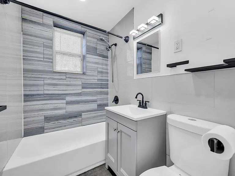 115 Orchard Street — Photo 1
