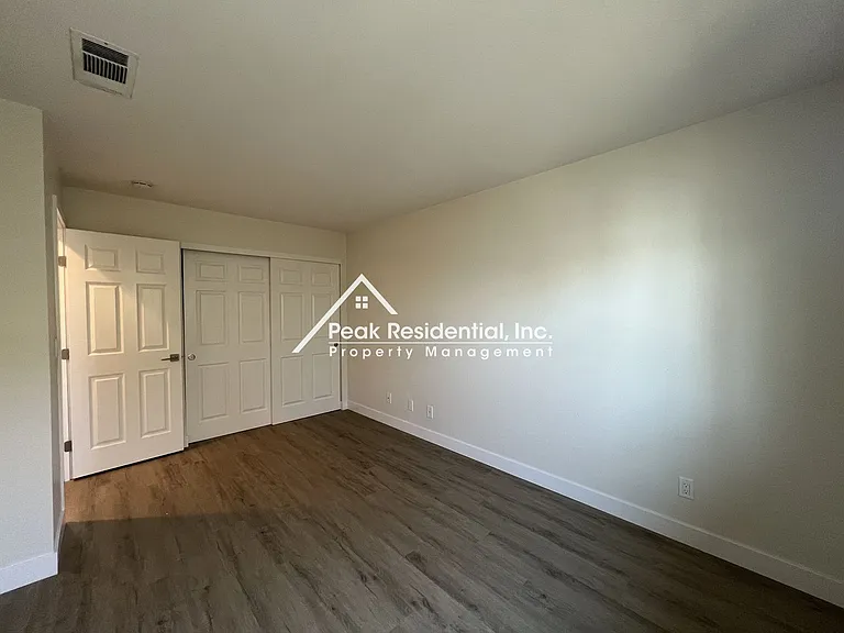 Gardenside Apartments — Photo 58