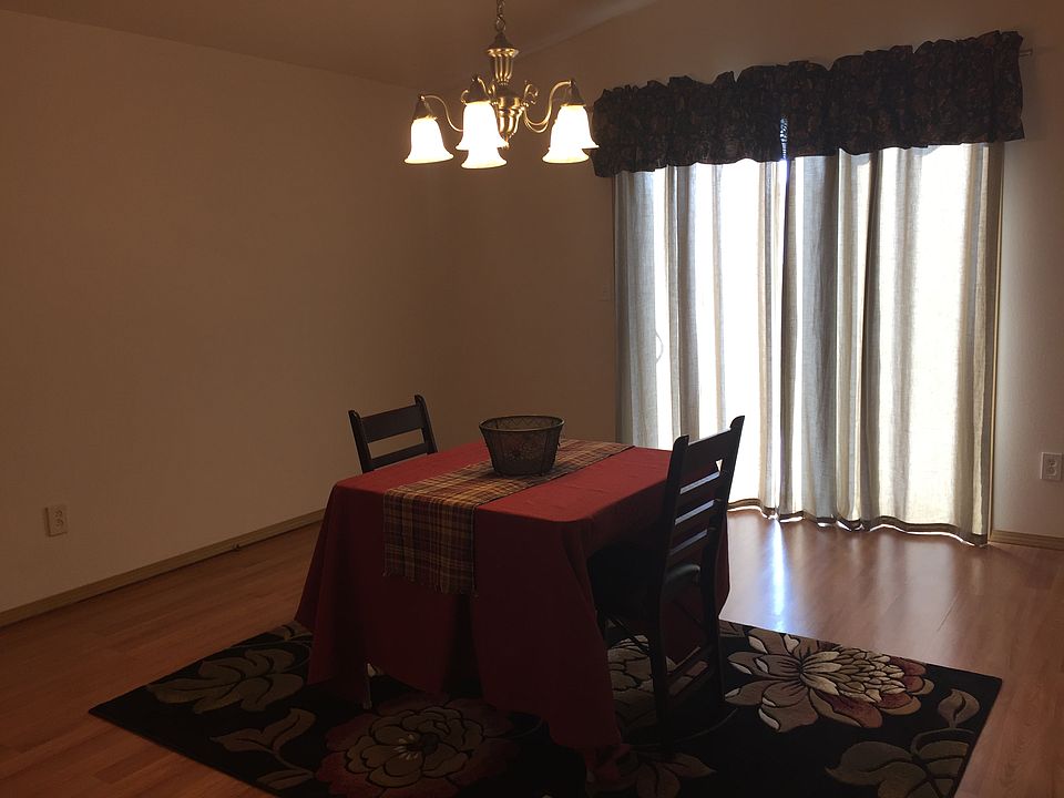 1st image of 823 Redmond Ave