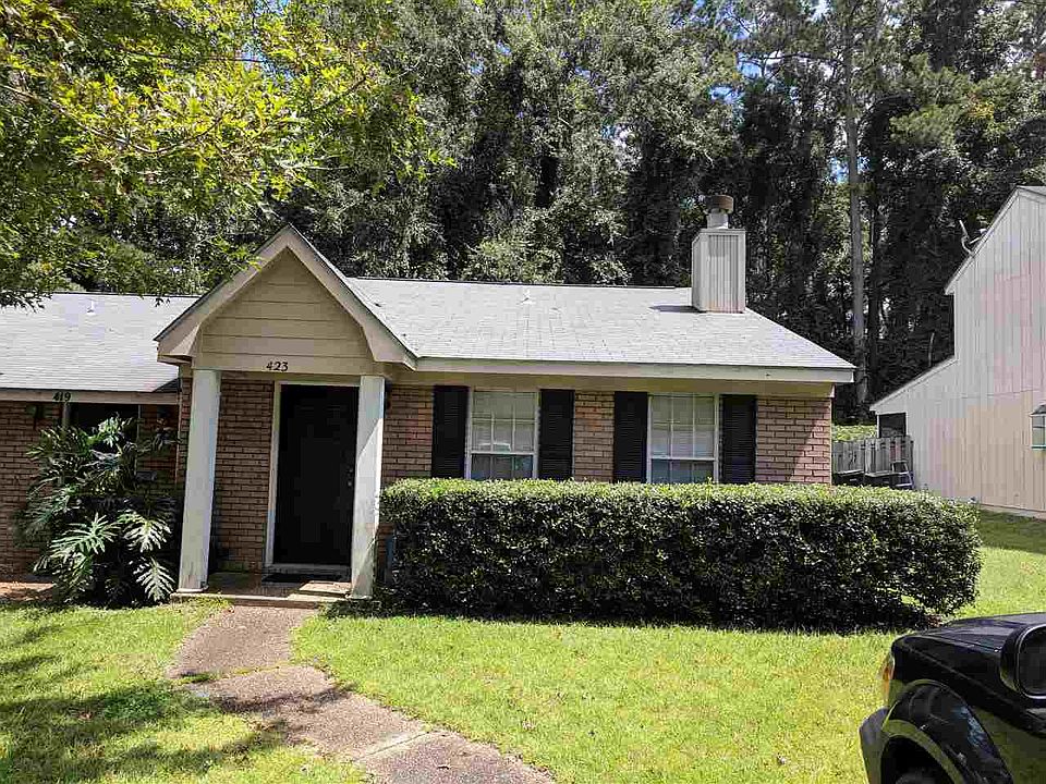1st image of 419 Richview Park Cir E