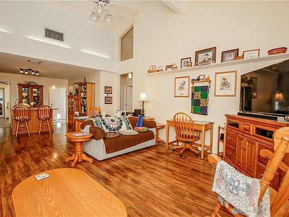 4th image of 2241 Cypress Ct #3D