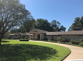 1 Oak Forest Dr, Longview, TX 75605