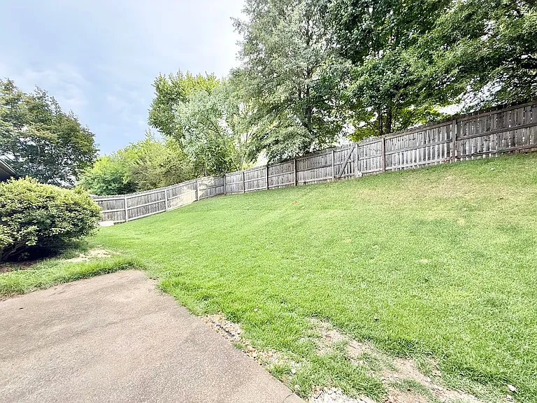 1105 Mercer Dr — Photo 20