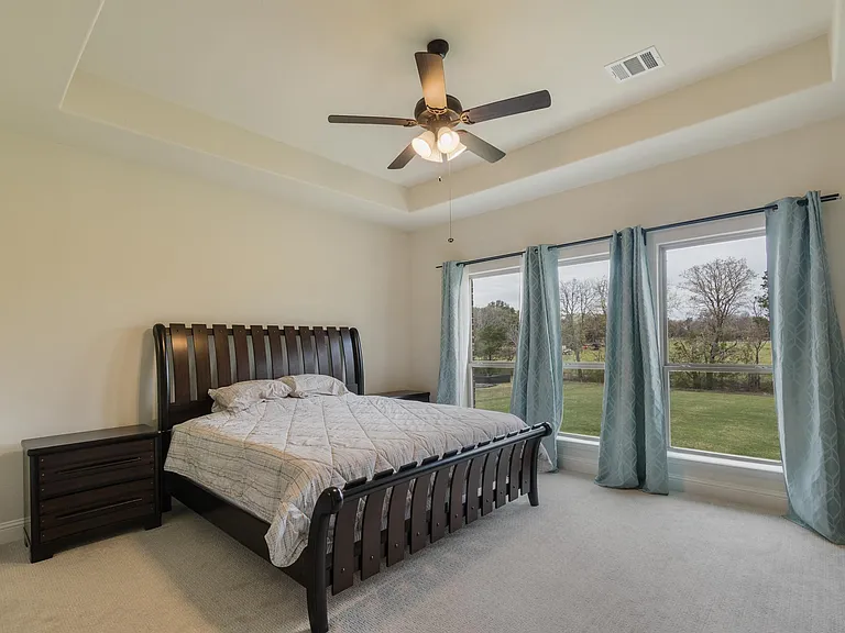 612 Ambergate Dr — Photo 26