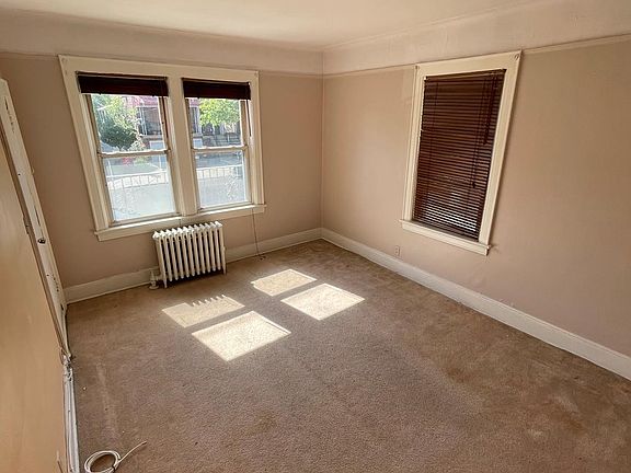 4th image of 2510 Lurting Ave Floor 2