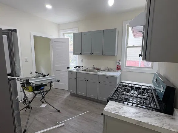 20-22 Tichenor Ter, Irvington, NJ