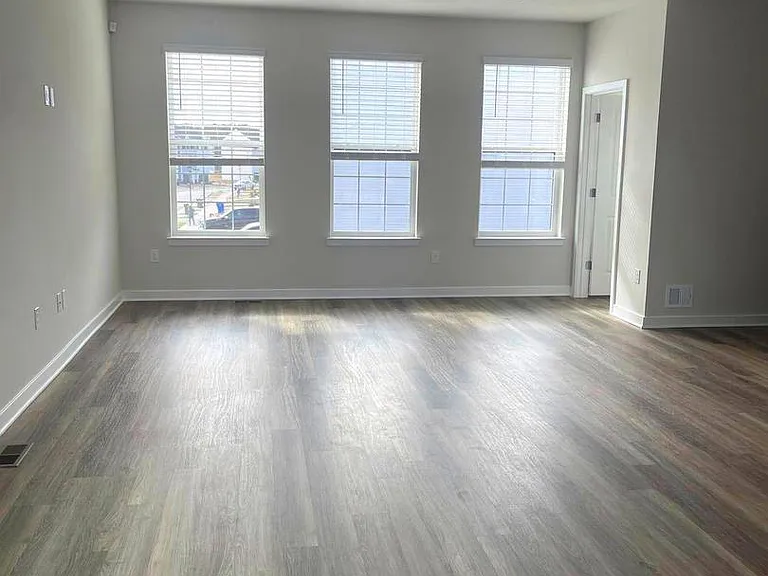 280 Soft Rush Ln — Photo 5
