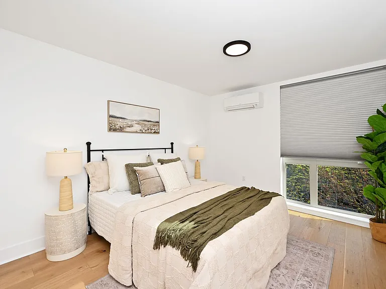 2108 E James St #A — Photo 13
