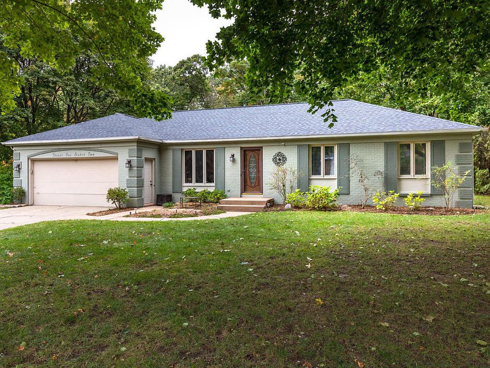 1st image of 3182 Woodsboro Dr NE