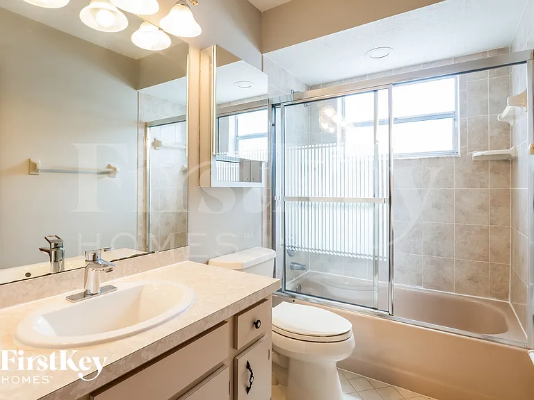 913 Sylvia Dr — Photo 17