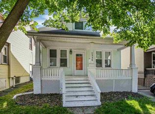 1348 Wayburn St, Grosse Pointe Park, MI 48230