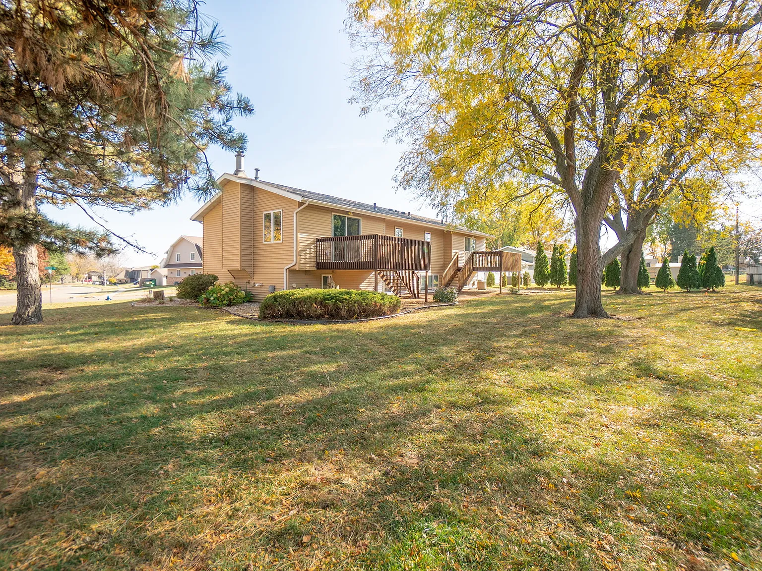 2 bed, 1.5 bath, 1273 sqft, $1,450 — Photo 4
