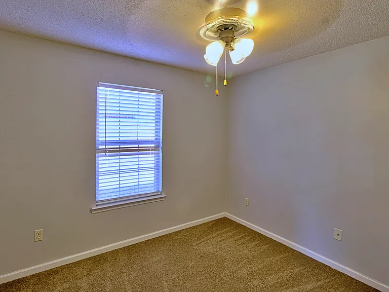 213 Bridgemont Way — Photo 20