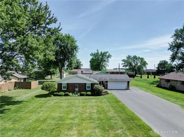114 Merrie Ln, Pitsburg, OH 45358