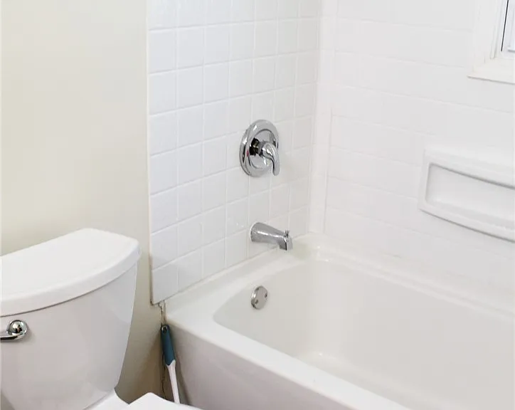 140 Ayrault Dr #RIGHT — Photo 2