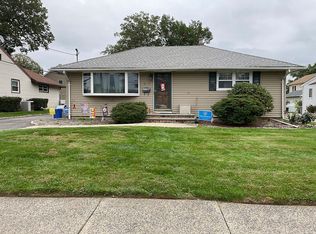 27 Potter Rd, Clifton, NJ 07013