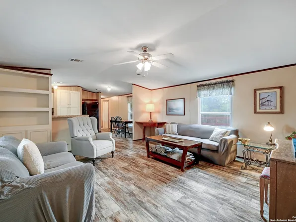 654 Private Road 1507, Bandera, TX 78003