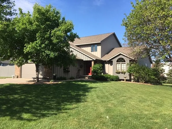 2500 15th St SW, Willmar, MN 56201