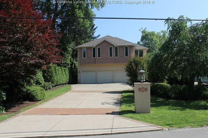 1st image of 2020 Kanawha Ave SE