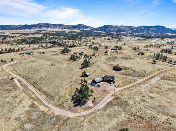 27909 Lariat Cir, Hot Springs, SD 57747