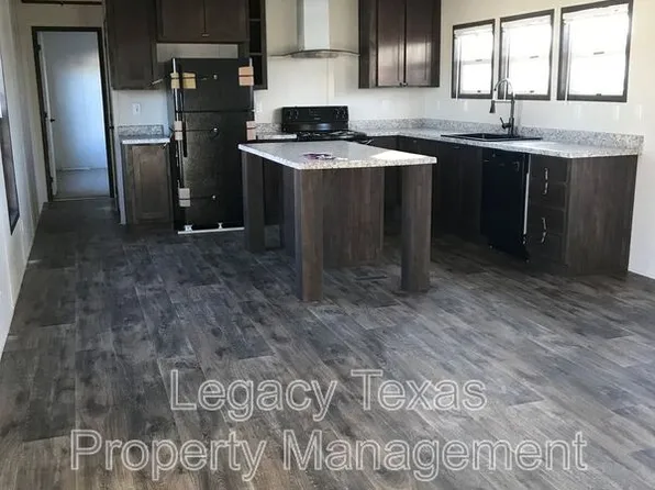 800 Old Betsy Rd, Cleburne, TX
