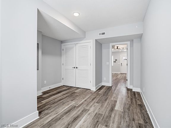 5th image of 4191 Lorain Ct