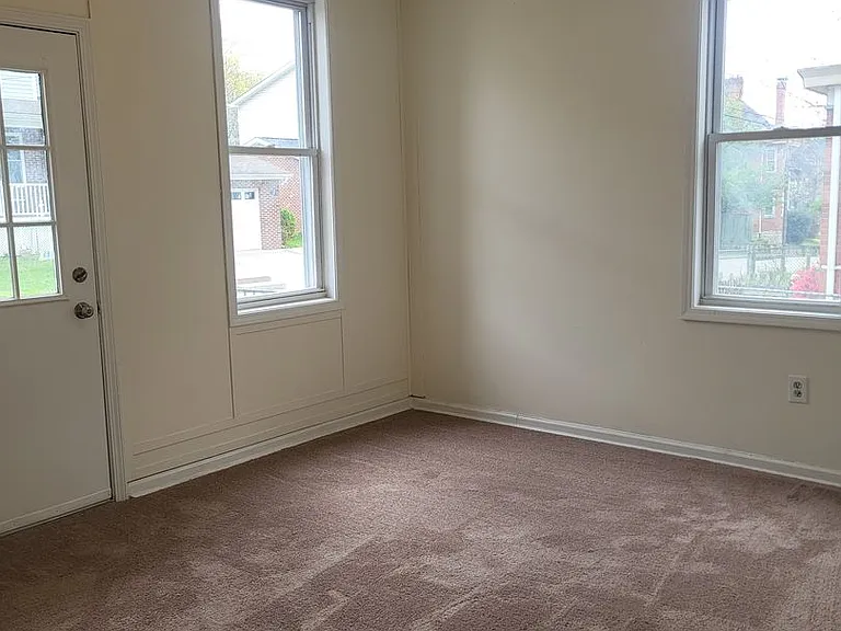 225 Park Avenue — Photo 4