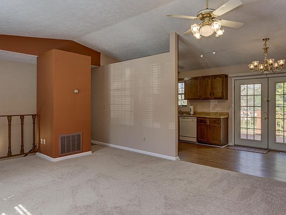 5th image of 2609 Forestdale Ave