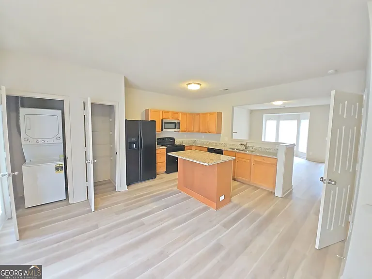 2671 Parkway Trl — Photo 3