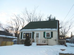 215 Ferguson St, Grand Ledge, MI