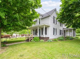 932 James St, Belding, MI 48809