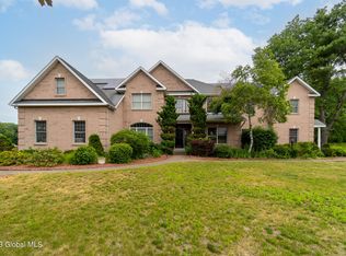 209 Samuel Ct, Schenectady, NY 12306