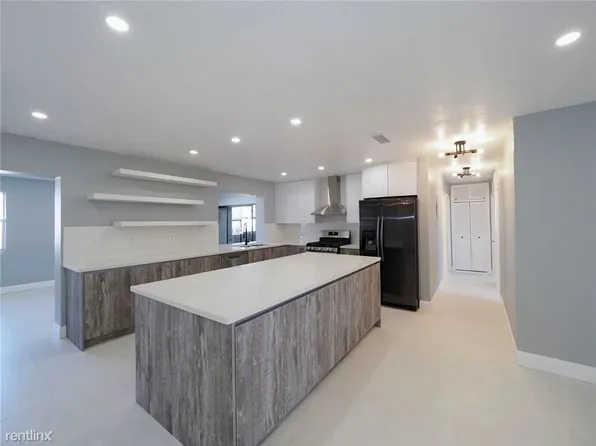 11041 NW 21st St, Hollywood, FL 33026