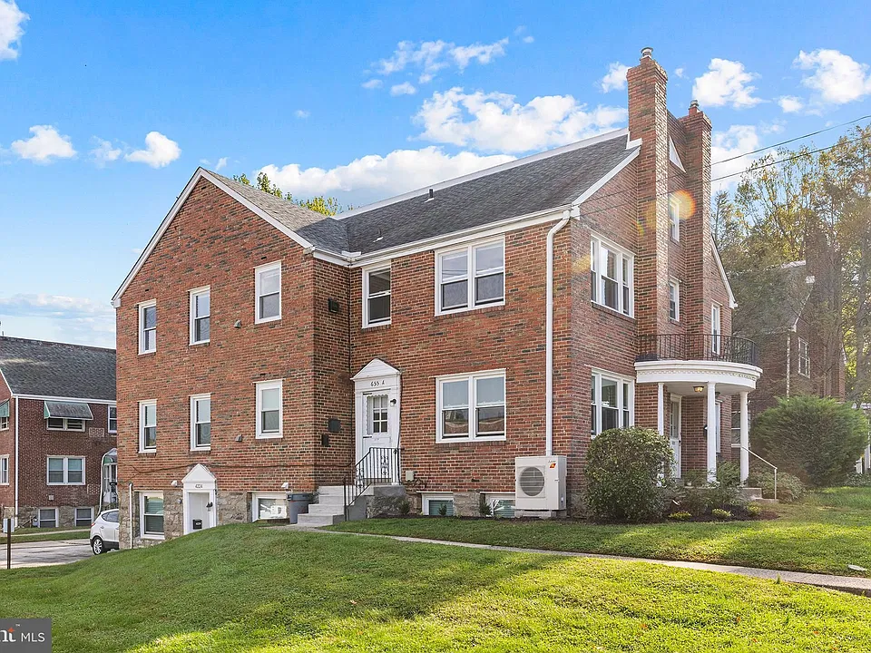 655 Drexel Ave #B