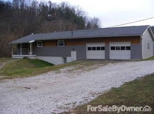 5890 Hebron Rd, Saint Marys, WV 26170