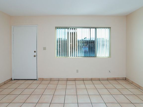 4th image of 74460 Alessandro Dr #1