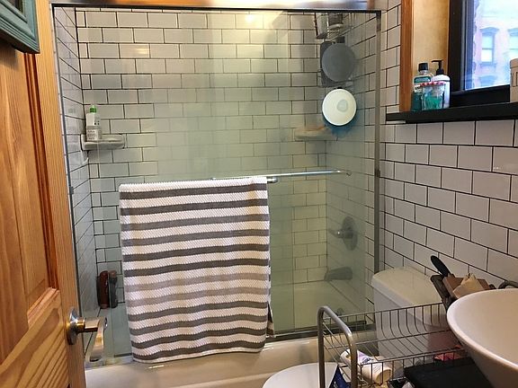 5th image of 315 E Houston St #4AB