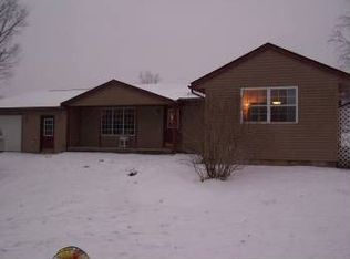 6980 Bentley Lake Rd, Pinckney, MI 48169