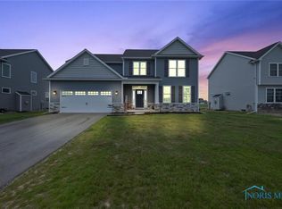 140 Bentley Dr, Perrysburg, OH 43551