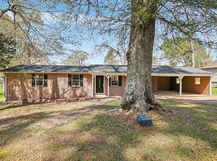 1043 Cotton St, Wesson, MS 39191