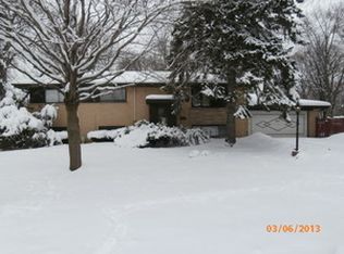 251 Carter Ave, Wood Dale, IL 60191