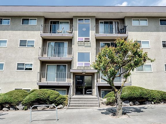 2nd image of 5204 15th Ave NE APT 204