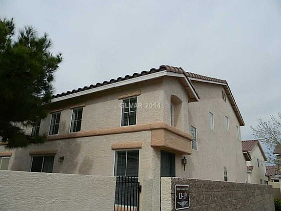 2nd image of 19 Belle Essence Ave #19