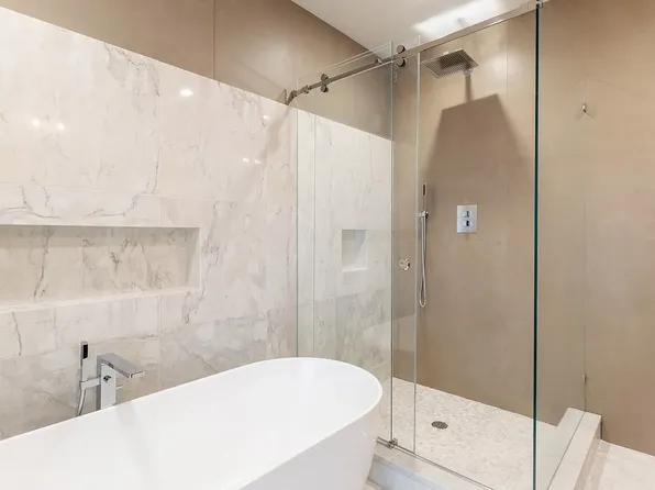 391 Broadway image 13 of 19