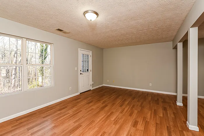 3321 Waldrop Trl — Photo 4