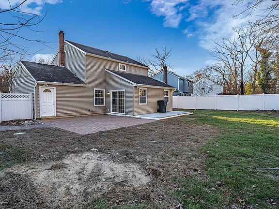 4th image of 636 Weston Dr
